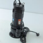 SUBMERSIBLE PUMP 370W